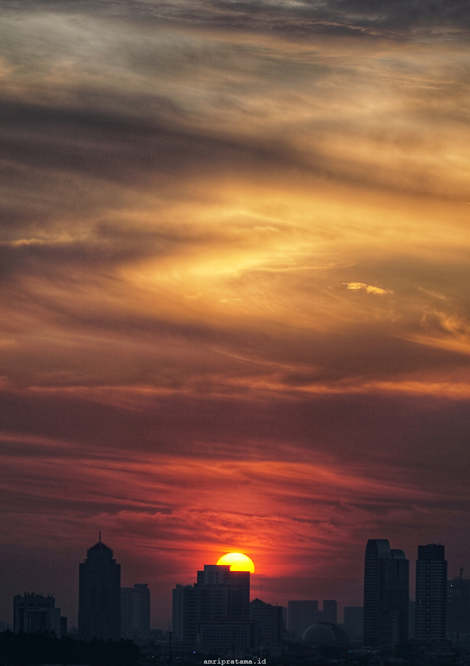 December Jakarta by Amri Pratama